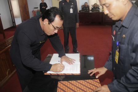 Cover Rapat Paripurna IV Masa Persidangan I DPRD Kabupaten Jembrana.